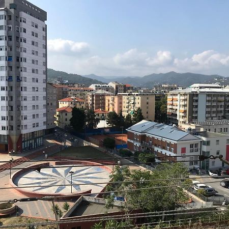 Appartamento Davanti Al Mare Савона Екстериор снимка